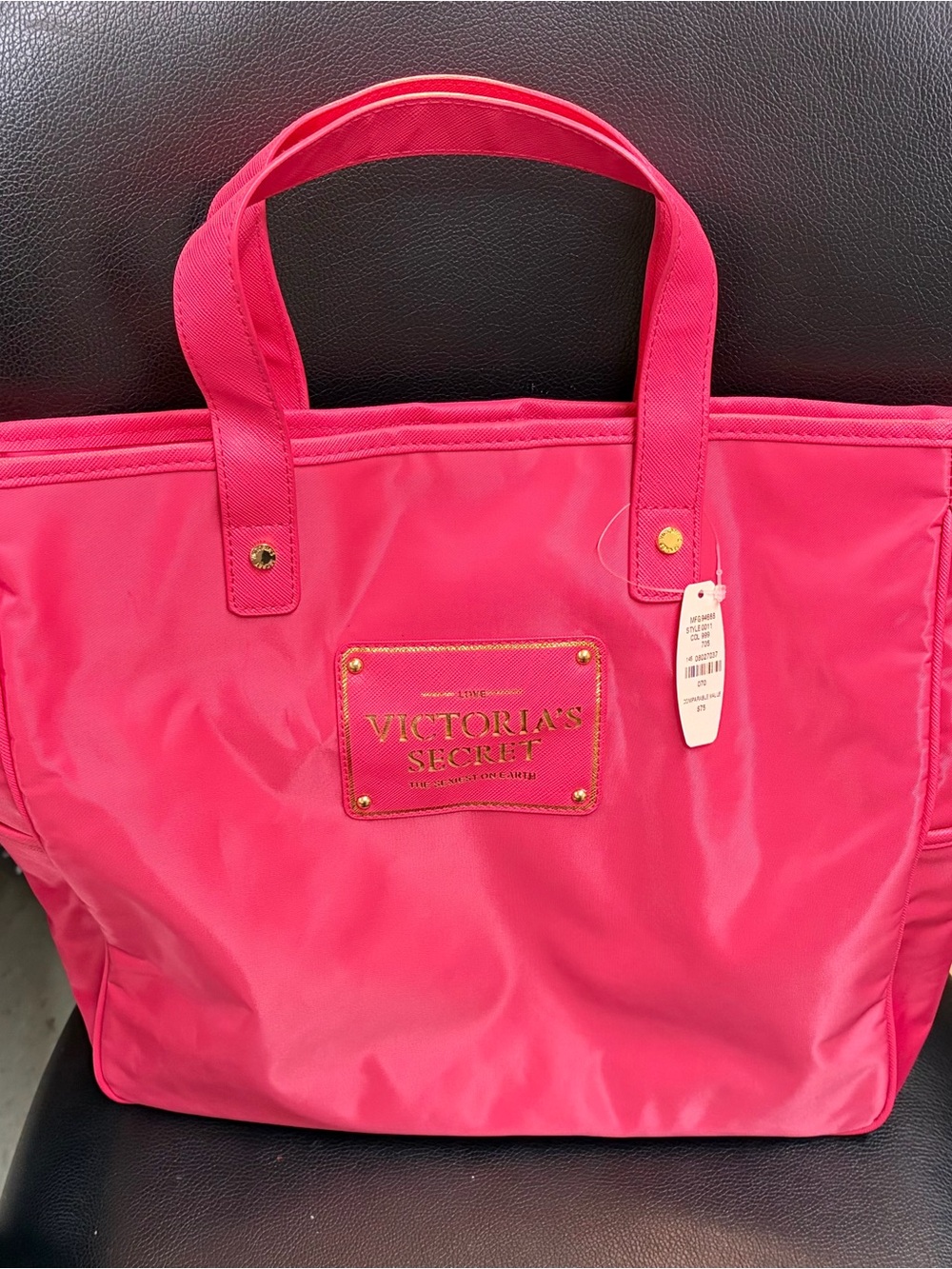 Vintage Fashionable tote bring it anywhere and goes cute with any outfit